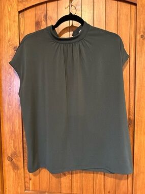 H&M Dark Green Mock Neck Cap Sleeve Blouse